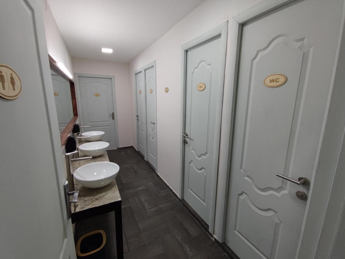 Ati Mta - Eco Hostel 보르조미 외부 사진